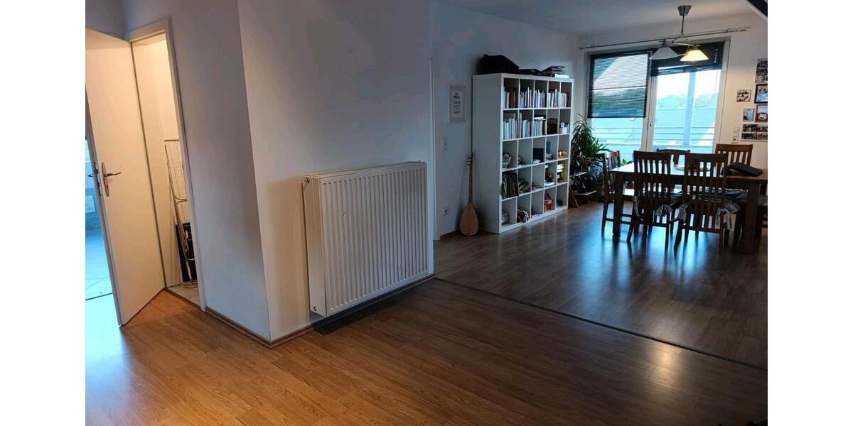 Dachgeschoßwohnung Bremen Blumenthal - 2 Zimmer, 77 m&sup2;, 790&euro; | Angebot:27732612