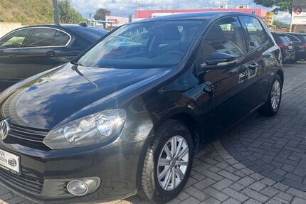 VW Golf 84.000 km 5.555 &euro; Delmenhorst 27755