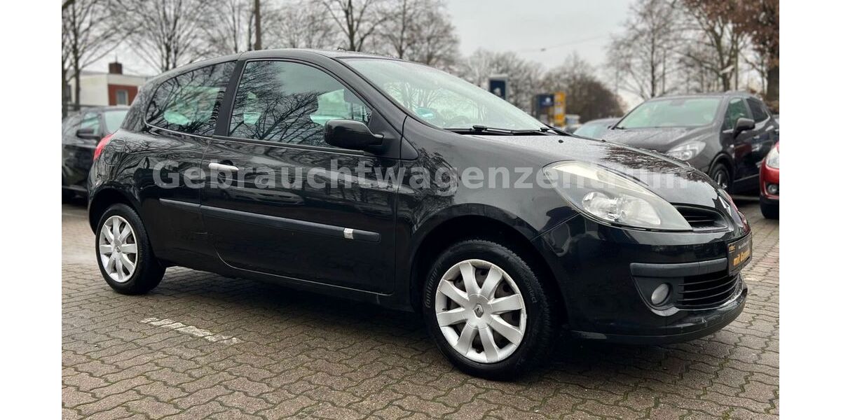 Renault Clio 148.000 km 2.490 &euro; Bremen 28207