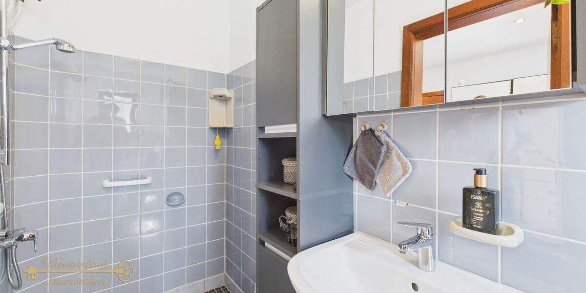 Mehrfamilienhaus, Wohnhaus Lilienthal Frankenburg - 6 Zimmer, 157 m&sup2;, 259.000&euro; | Angebot:25818919