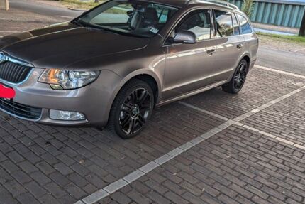 Skoda Superb 178.000 km 8.399 &euro; Bremen 28309