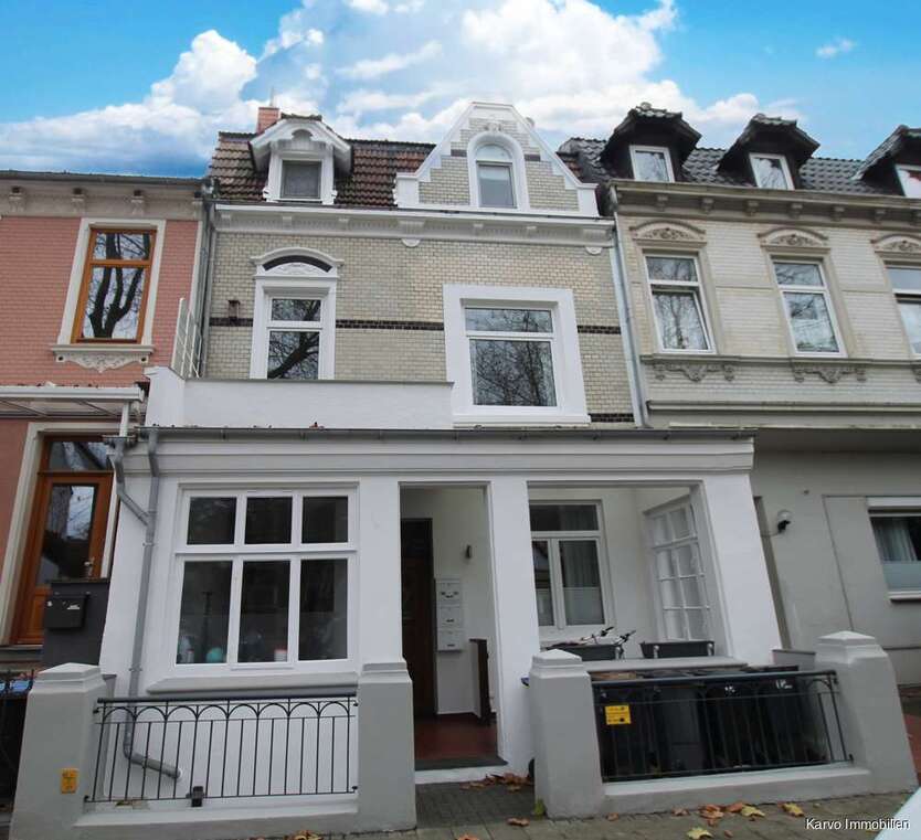 Haus zum Kaufen in Bremen Neustadt 495.000 € 217 m²