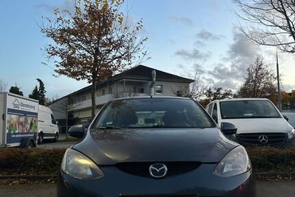 Mazda 2 220.000 km 2.700 € Bremen 28211