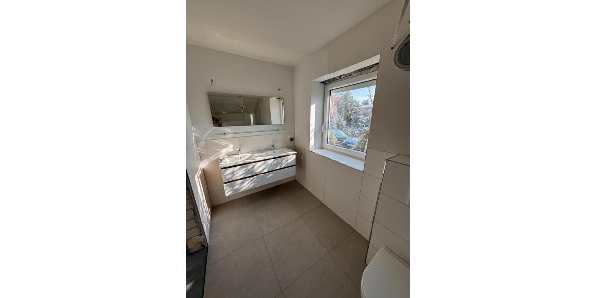 Doppelhaushälfte Weyhe - 4 Zimmer, 110 m&sup2;, 1.400&euro; | Angebot:25049162