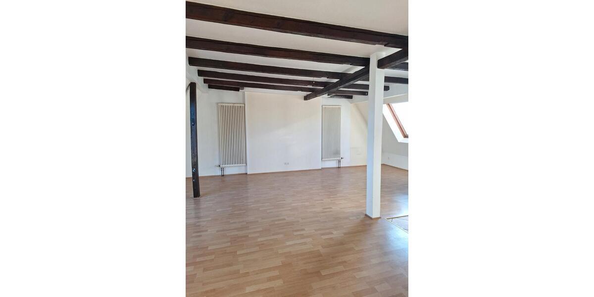 Dachgeschoßwohnung Bremen Walle - 3 Zimmer, 85 m&sup2;, 990&euro; | Angebot:26562001