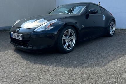Nissan 370Z 166.000 km 17.800 &euro; Bremen 28215