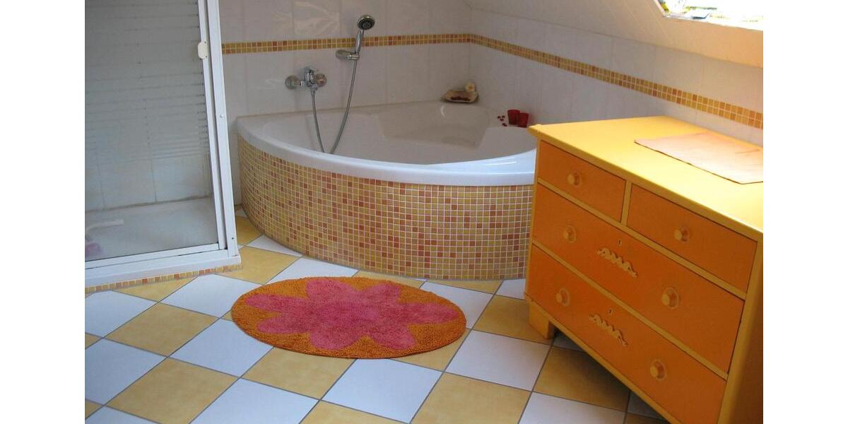 Etagenwohnung Weyhe - 4 Zimmer, 180 m&sup2;, 920&euro; | Angebot:25613383