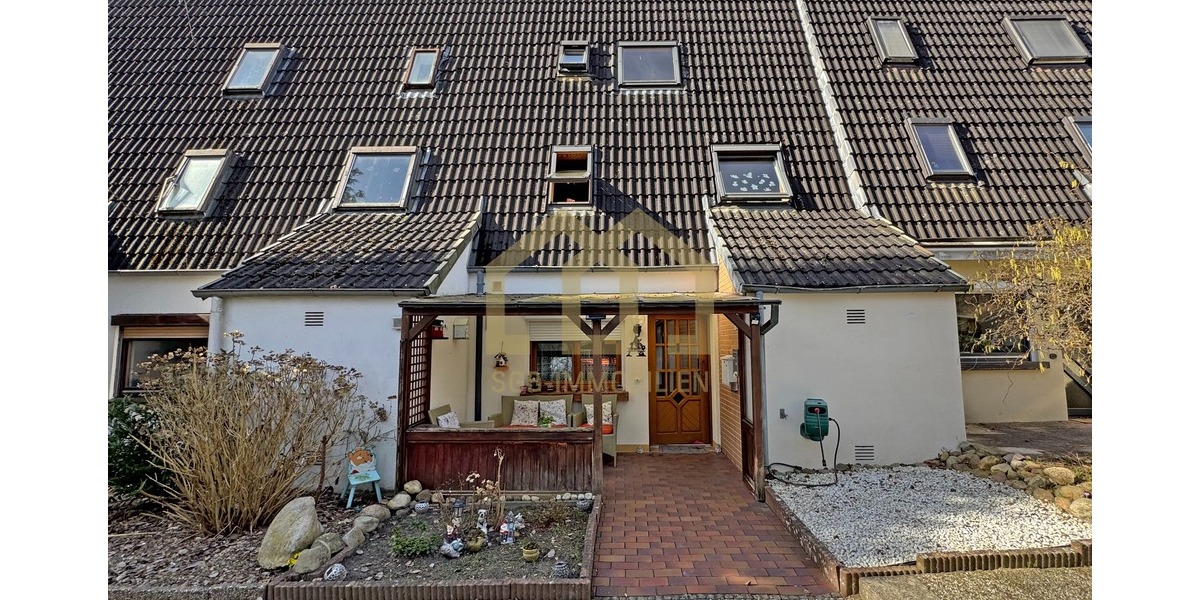 Achim: 5-Zimmer-Reihenhaus mit Garten, EBK & ausgebautem Dachgeschoss + Garage - Reihenmittelhaus Achim | Angebot:26748366