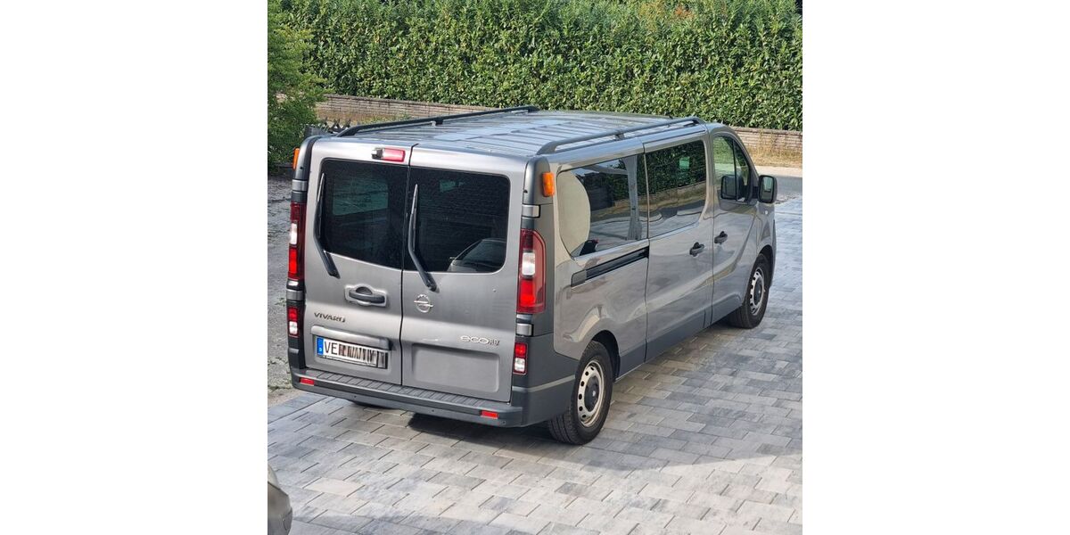Opel Vivaro 189.000 km 14.777 &euro; Langwedel 27299
