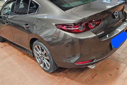 Mazda 3 87.000 km 18.000 &euro; Bremen 28279