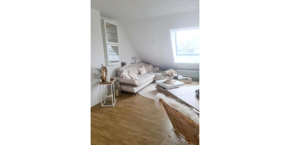 Dachgeschoßwohnung Bremen Hemelingen - 3 Zimmer, 71 m&sup2;, 695&euro; | Angebot:24840105