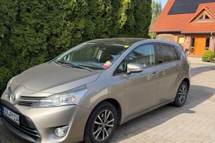 Toyota Verso 187.000 km 5.500 &euro; Achim 28832