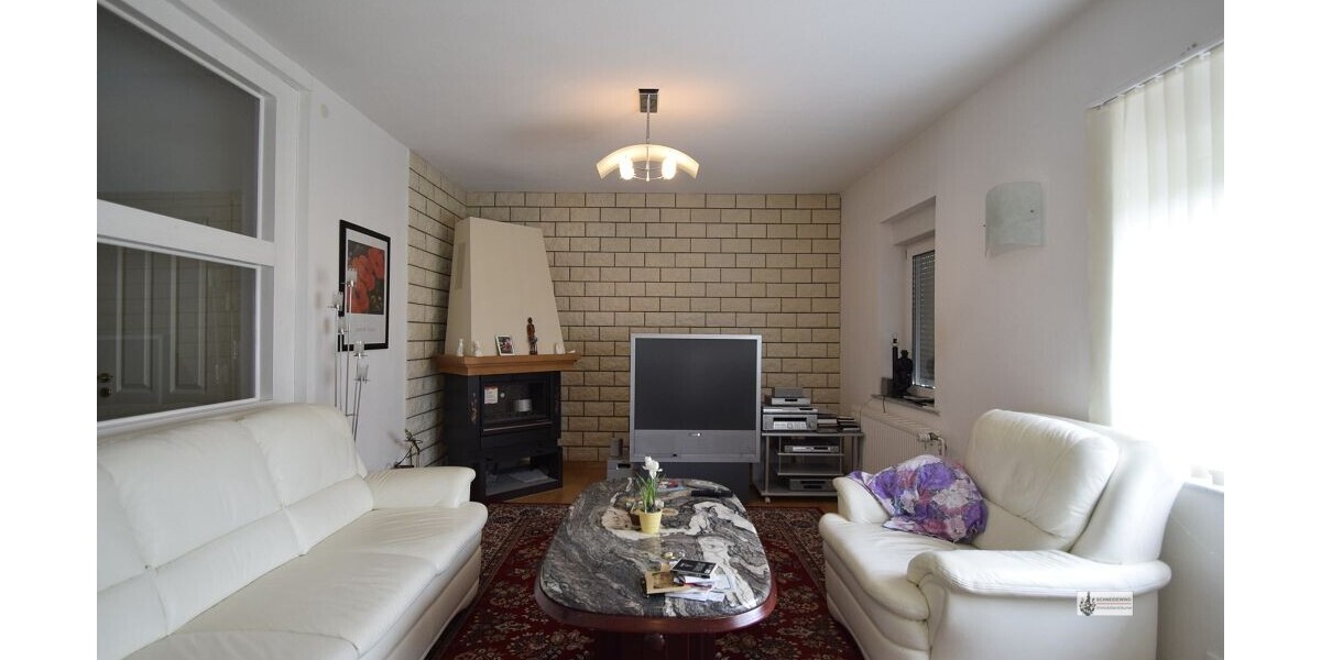 Großes modernisiertes EFH + EBK + Wintergarten + 3 Bäder mit 2 Stellplätzen vor dem Haus - Doppelhaushälfte Syke / Siedlung Gessel Gessel | Angebot:24213112