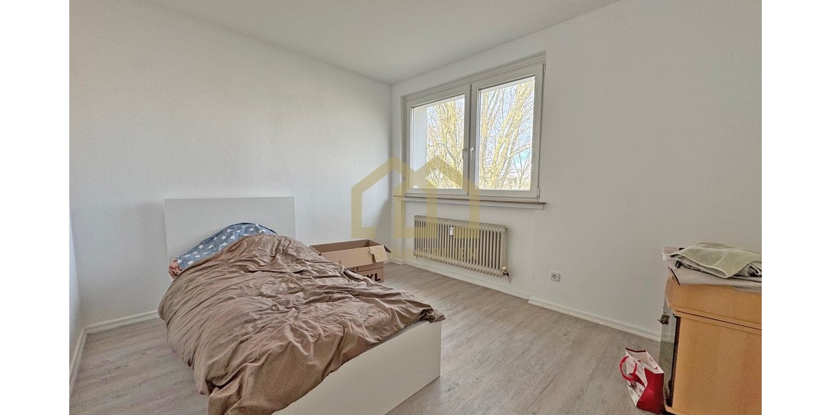 Solide Kapitalanlage (7% Rendite): Vermietete 3-Zimmer-Wohnung + Balkon in ruhiger Lage (Erbpacht) - Dachgeschoßwohnung Bremen Huchting | Angebot:26635005