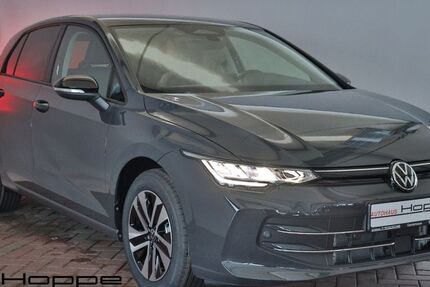 VW Golf 2.750 km 30.880 &euro; Ganderkesee 27777