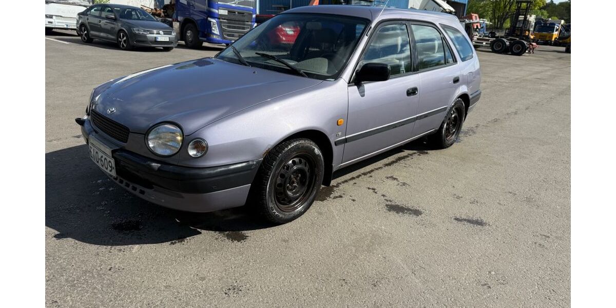 Toyota Corolla 381.000 km 1.800 &euro; Sottrum 27367
