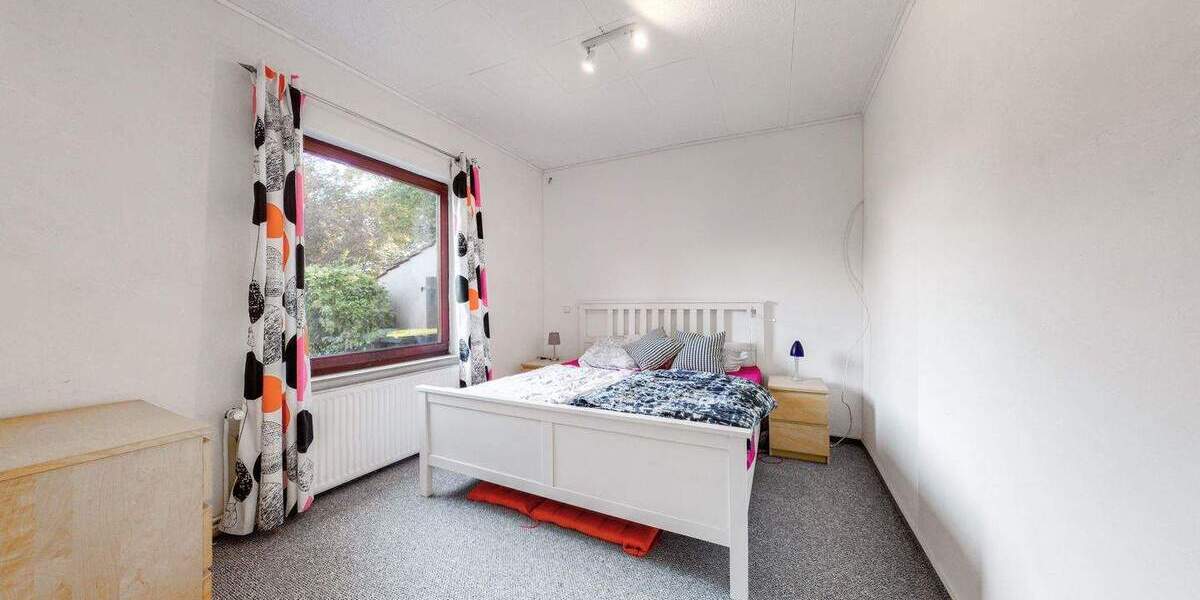 Mehrfamilienhaus, Wohnhaus Ganderkesee - 9 Zimmer, 210 m&sup2;, 399.000&euro; | Angebot:25693011