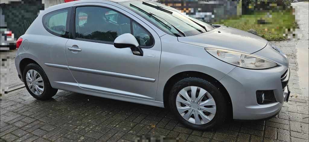 Peugeot 207 218.500 km 1.650 &euro; Delmenhorst 27755