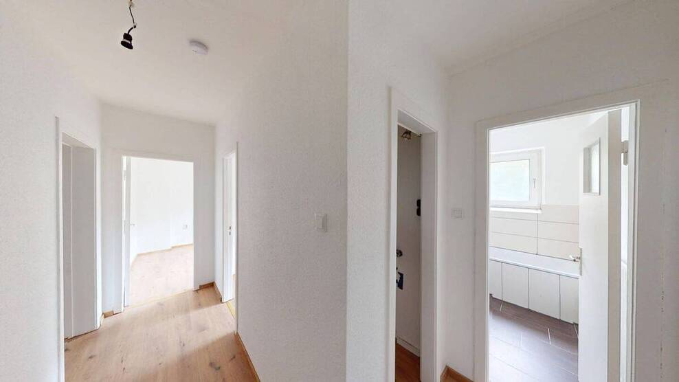Neustadt Attraktive 3-Zimmer-Wohnung mit Einbauküche