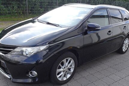 Toyota Auris 125.600 km 9.990 &euro; Osterholz-Scharmbeck 27711