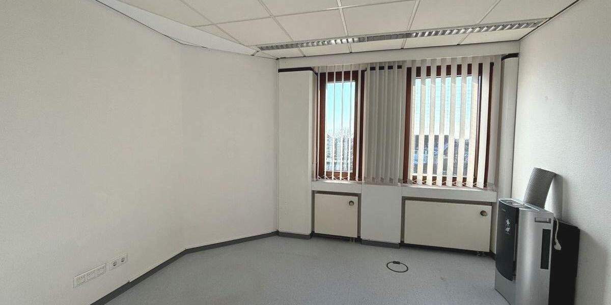 Gewerbeobjekt Stuhr Brinkum - 7 Zimmer, 150 m&sup2;, 285.000&euro; | Angebot:24311198