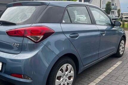 Hyundai i20 125.000 km 5.650 &euro; Stuhr 28816
