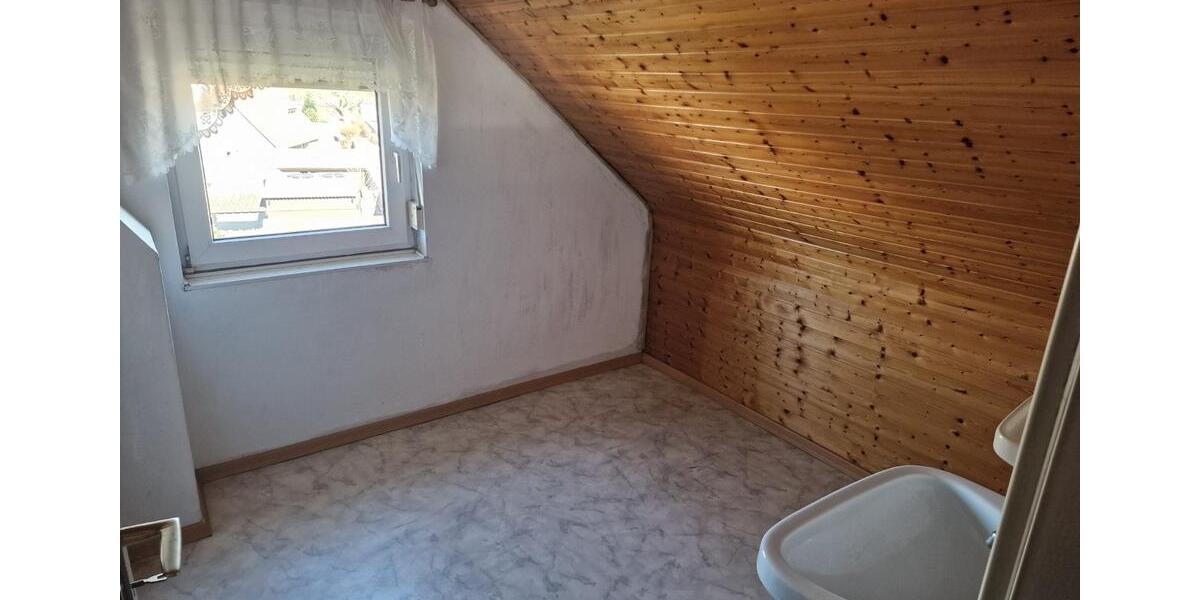 Reihenhaus Bremen Hemelingen - 5.5 Zimmer, 140 m&sup2;, 320.000&euro; | Angebot:25479886