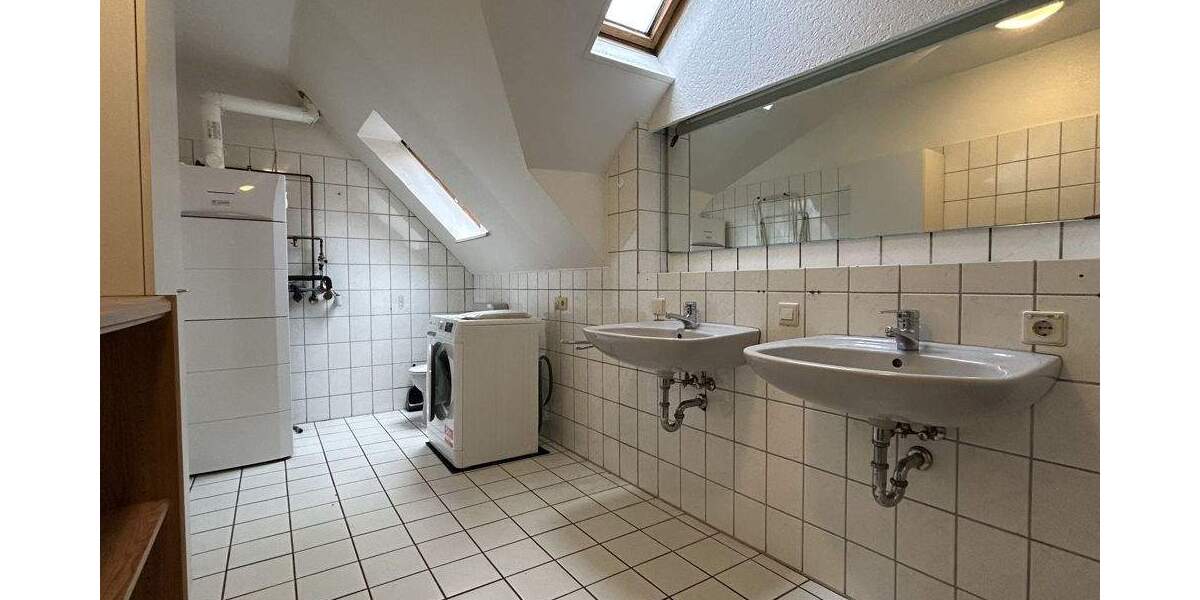 Mehrfamilienhaus, Wohnhaus Bassum Nordwohlde - 8 Zimmer, 213 m&sup2;, 349.000&euro; | Angebot:25192632