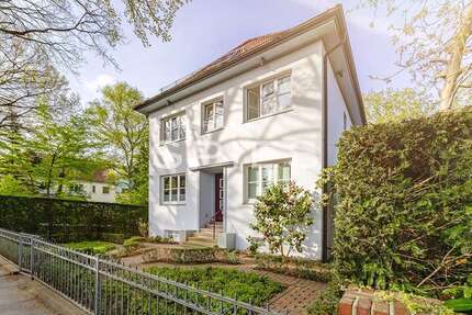 Haus Bremen Schwachhausen - 6 Zimmer, 200 m&sup2;, 2.900&euro; | Angebot:26278374