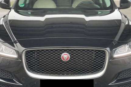 Jaguar F-Pace 151.000 km 19.400 &euro; Bremen 28759