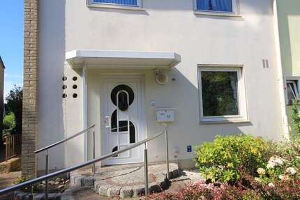 Haus zum Kaufen in Bremen 275.000 € 120 m² 7 zimmer