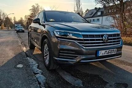 VW Touareg 68.000 km 22.900 &euro; Bremen 28355