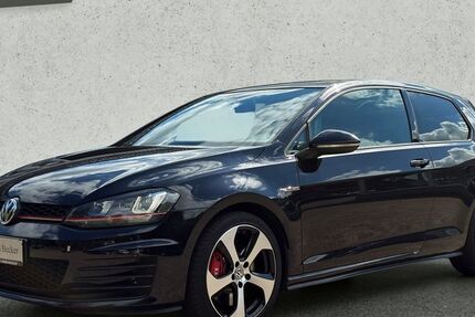 VW Golf 145.000 km 14.950 € Grasberg 28879