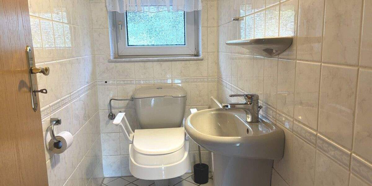 Doppelhaushälfte Bremen / Aumund Aumund-Hammersbeck - 7 Zimmer, 170 m&sup2;, 285.000&euro; | Angebot:25706030