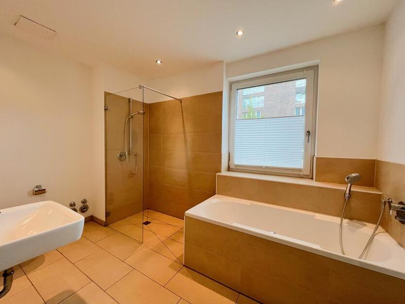 3-Zimmer-Erdgeschosswohnung mit Terrasse und Blick auf die Weser 3 zimmer