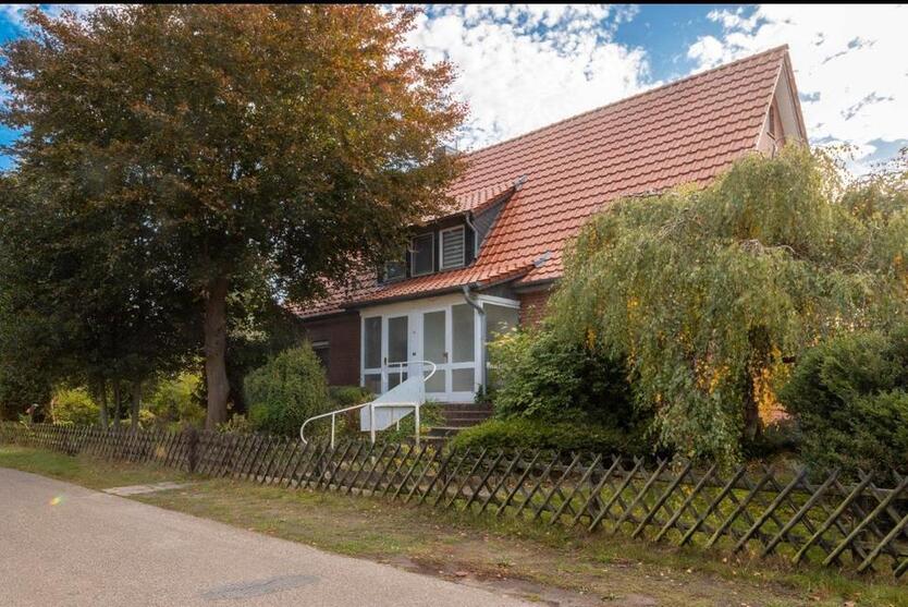 3-Parteinhaus 28816 Fahrenhorst provisionsfrei mit PV-Anlage zimmer