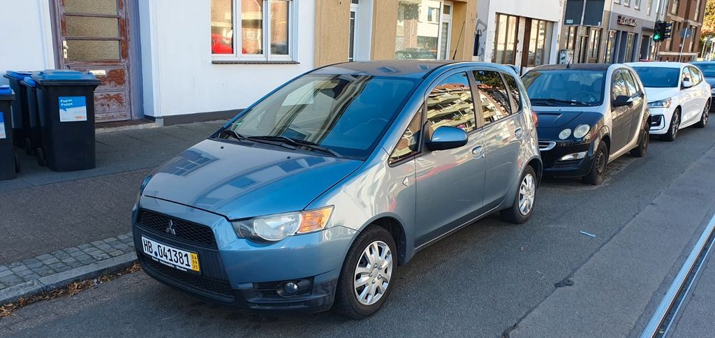 Mitsubishi Colt 119.000 km 4.800 € Bremen 28205