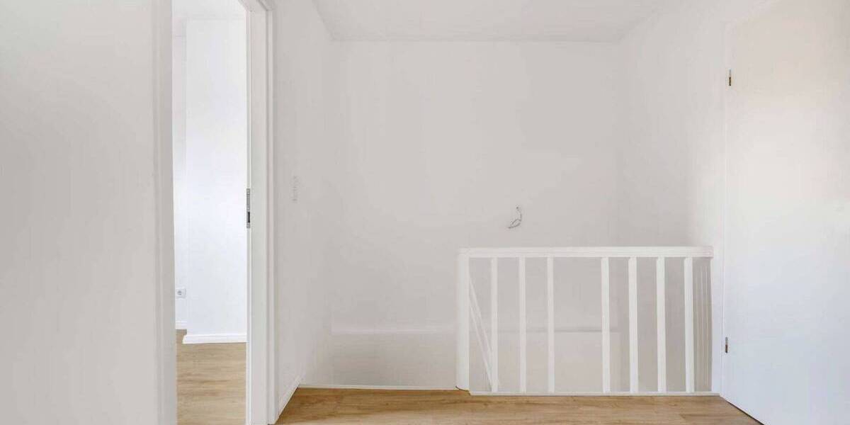 Reihenmittelhaus Bremen Hohentor - 6 Zimmer, 229 m&sup2;, 390&euro; | Angebot:26879417