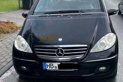 Mercedes-Benz A 180 303.702 km 2.000 € Bremen 28195