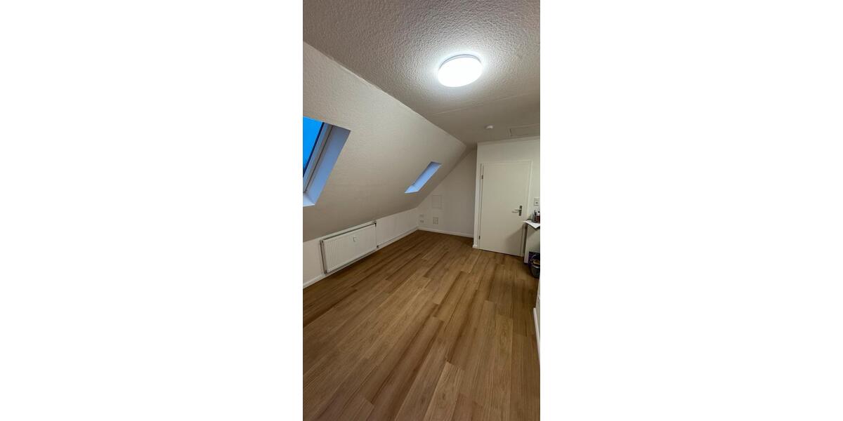 Dachgeschoßwohnung Bremen Burglesum - 1 Zimmer, 30 m&sup2;, 690&euro; | Angebot:24878718