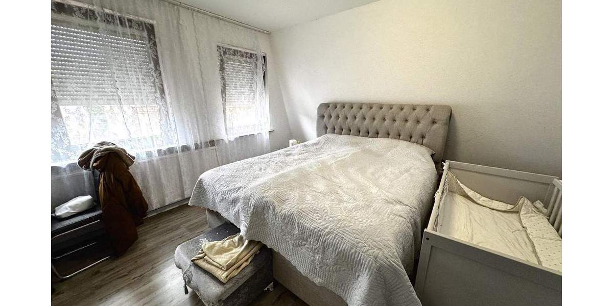 Mehrfamilienhaus, Wohnhaus Delmenhorst Mitte - 6 Zimmer, 146 m&sup2;, 319.000&euro; | Angebot:23047723