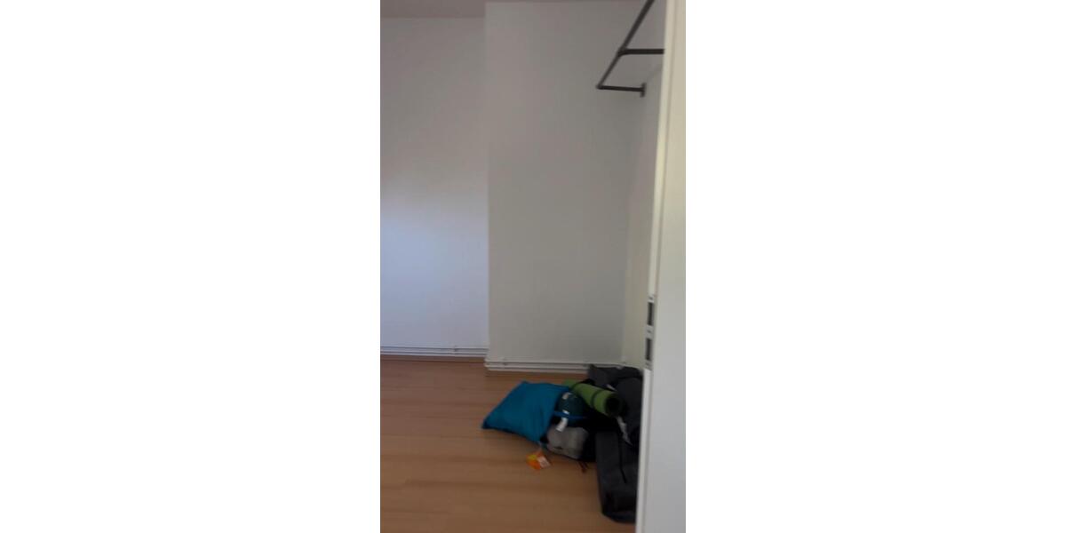 Dachgeschoßwohnung Bremen Walle - 1 Zimmer, 40 m&sup2;, 435&euro; | Angebot:26634368