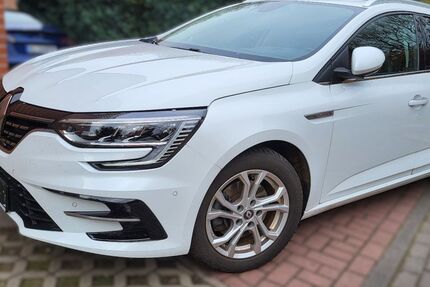 Renault Megane E-TECH 61.700 km 18.500 &euro; Hude 27798