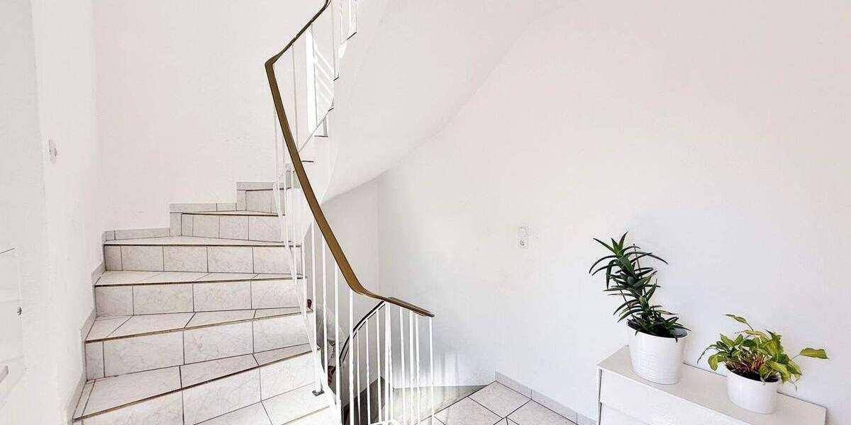 Mehrfamilienhaus, Wohnhaus Delmenhorst Bungerhof - 9 Zimmer, 251 m&sup2;, 479.000&euro; | Angebot:23790170