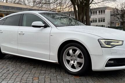 Audi A5 175.000 km 11.990 &euro; Bremen 28329