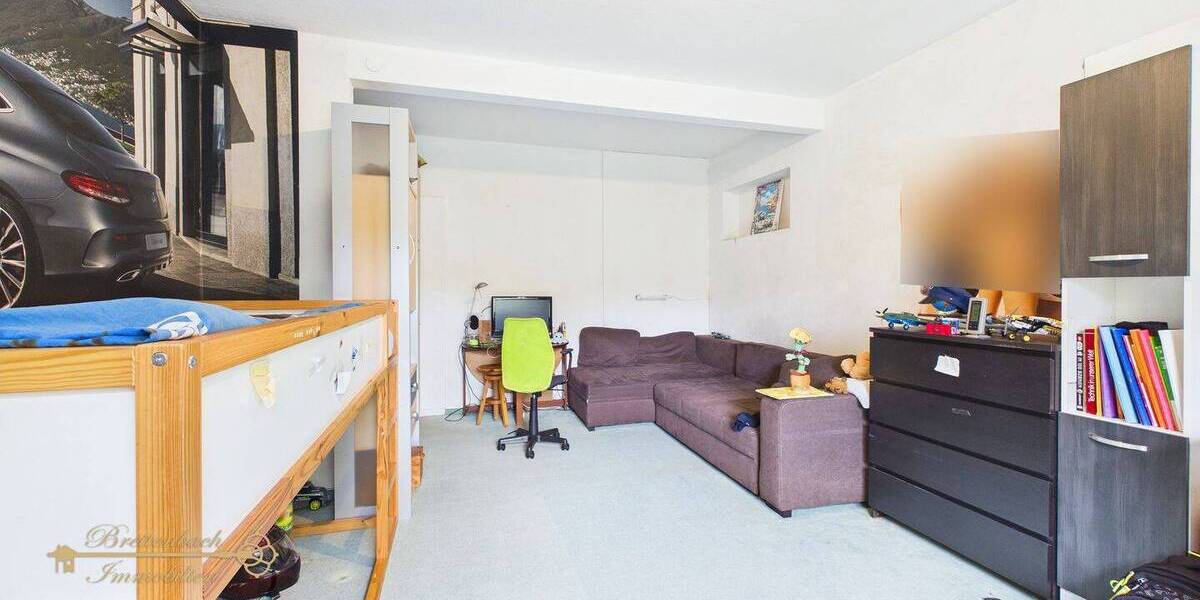 Mehrfamilienhaus, Wohnhaus Achim Uesen - 7 Zimmer, 220 m&sup2;, 430.000&euro; | Angebot:26875038