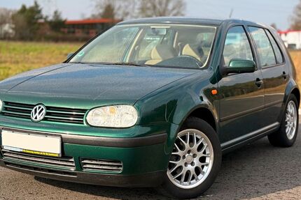 VW Golf 132.000 km 2.499 &euro; Schwanewede 28790
