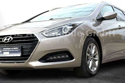 Hyundai i40 129.000 km 10.900 &euro; Bremen 28277