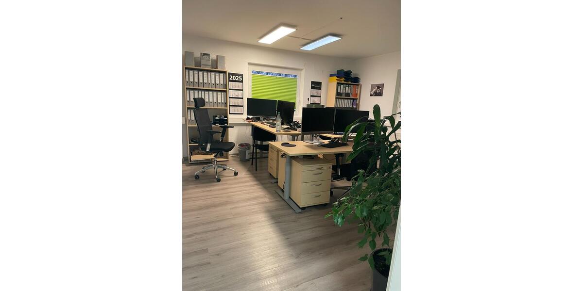 Büro-Praxisräume Nähe OHZ Netzzentrum, 182m² zimmer