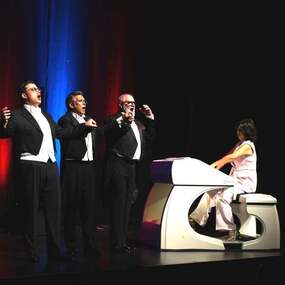 Luciano - 3 Tenöre feiern eine Legende 05.06.2026 Die Glocke (Kleiner Saal)